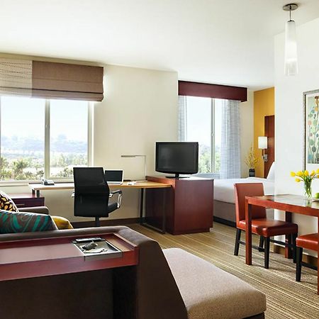 Residence Inn Indianapolis Airport Екстериор снимка