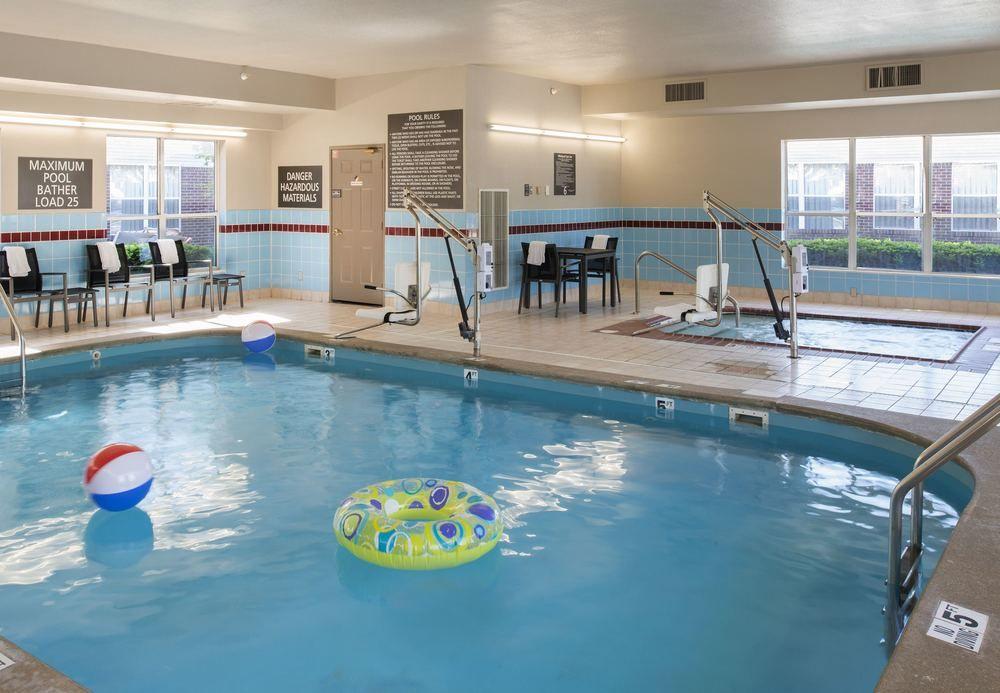 Residence Inn Indianapolis Airport Екстериор снимка