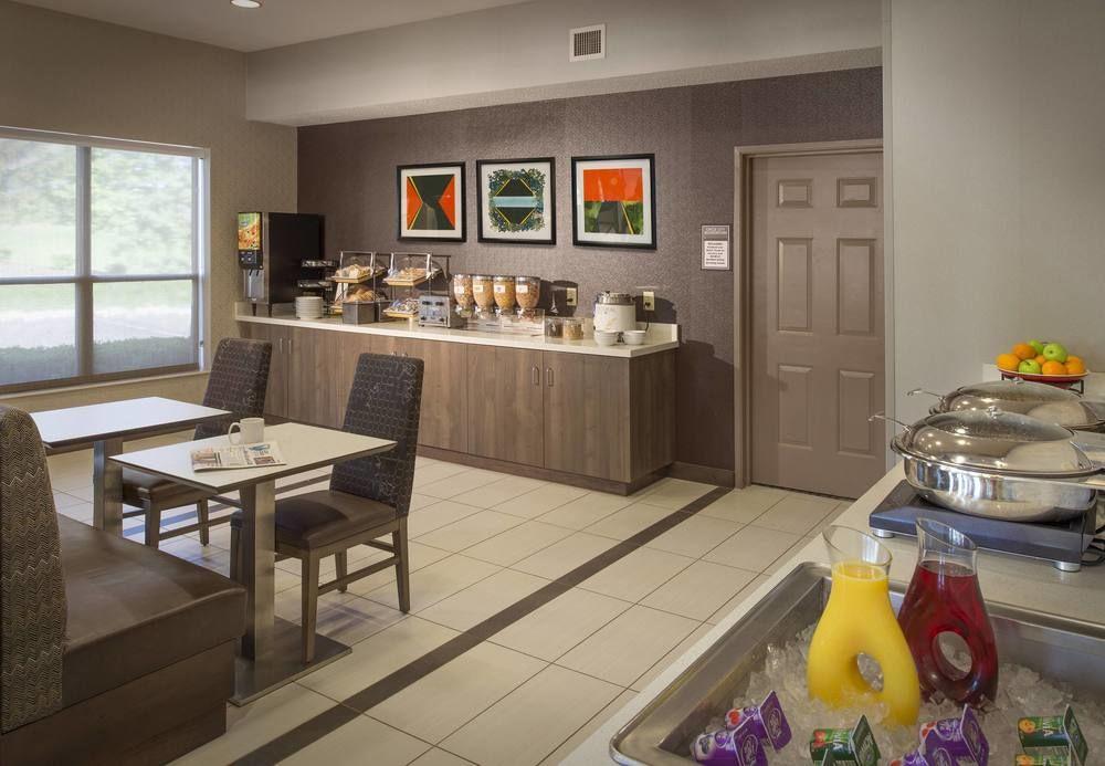 Residence Inn Indianapolis Airport Екстериор снимка