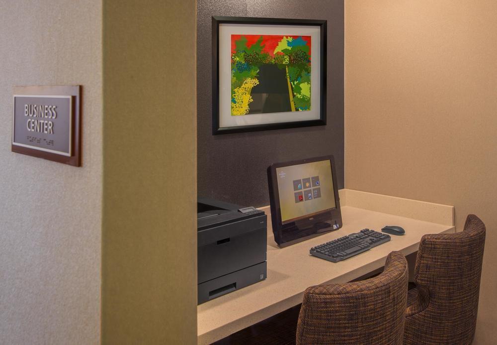 Residence Inn Indianapolis Airport Екстериор снимка