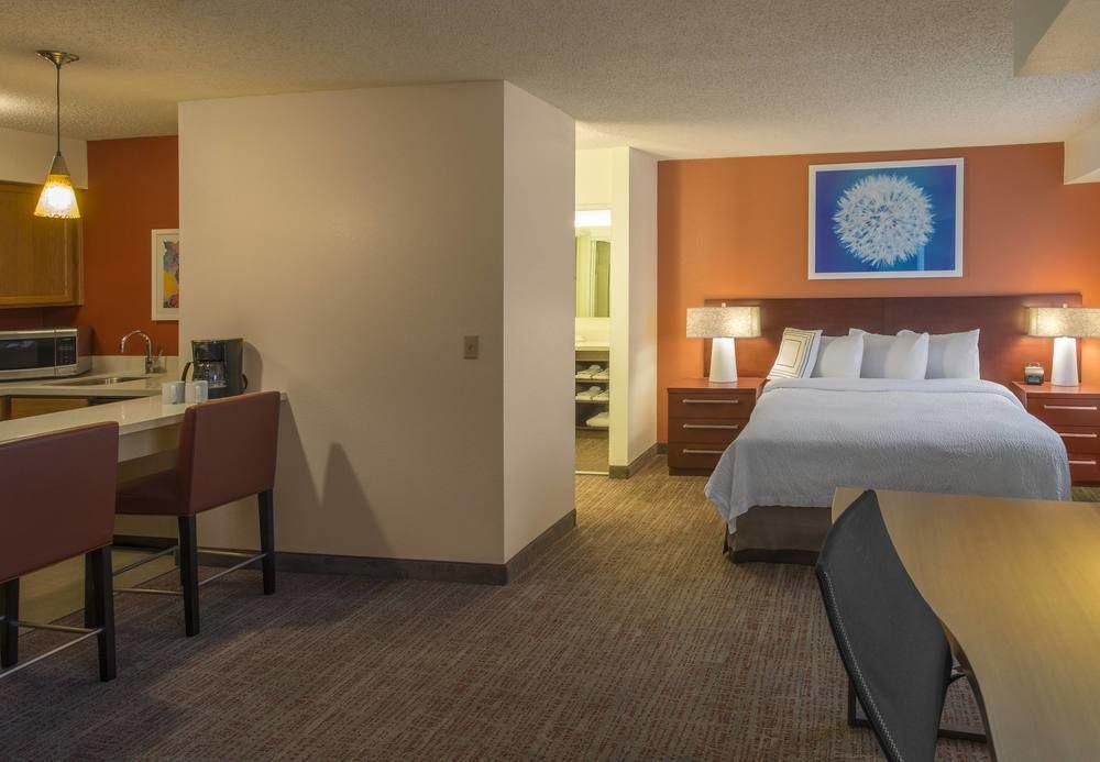 Residence Inn Indianapolis Airport Екстериор снимка