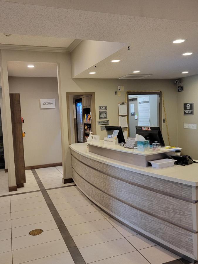 Residence Inn Indianapolis Airport Екстериор снимка