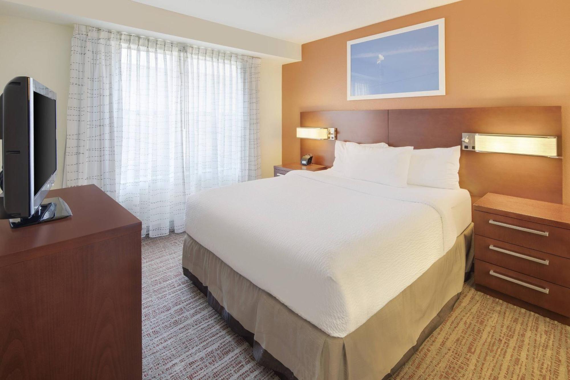 Residence Inn Indianapolis Airport Екстериор снимка