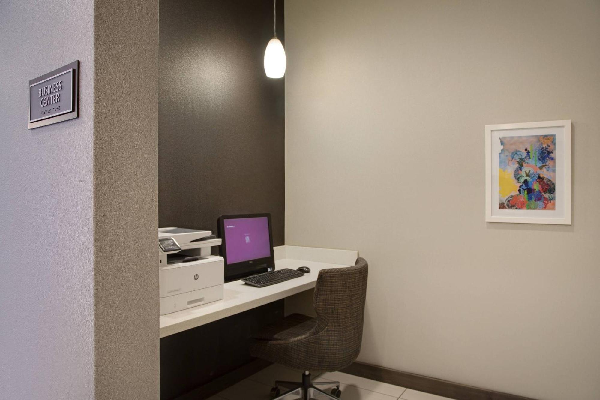 Residence Inn Indianapolis Airport Екстериор снимка