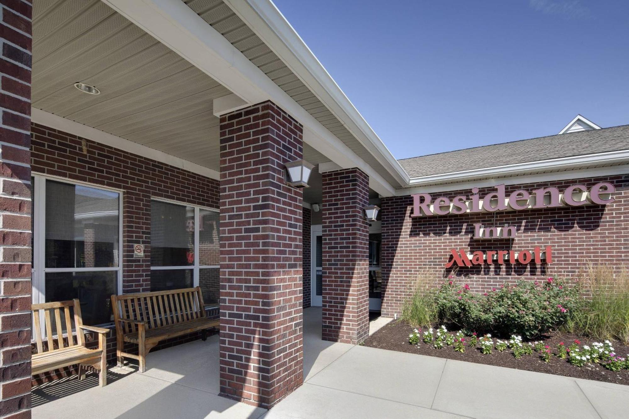 Residence Inn Indianapolis Airport Екстериор снимка
