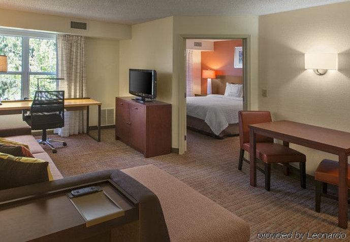 Residence Inn Indianapolis Airport Екстериор снимка