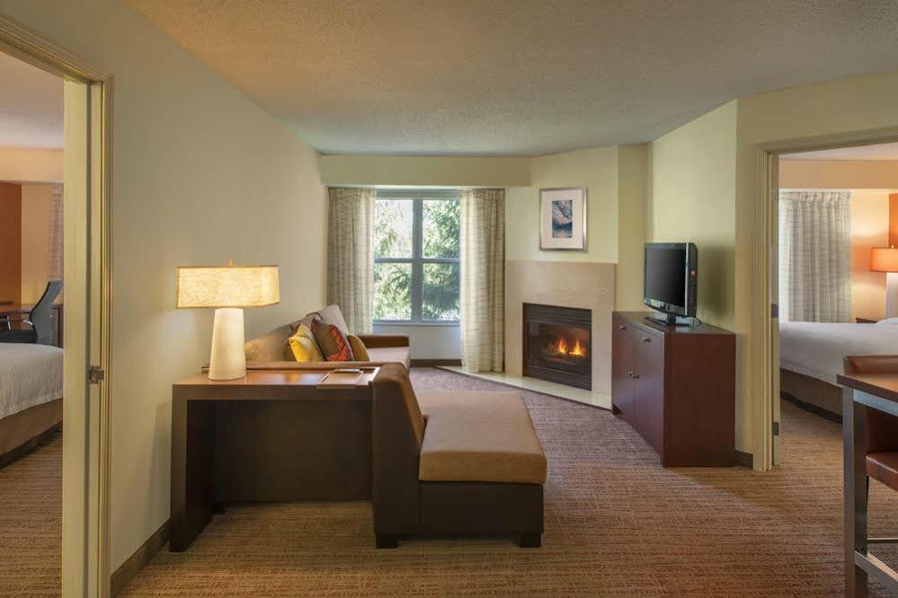 Residence Inn Indianapolis Airport Екстериор снимка